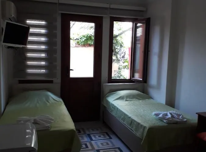 Arcadia Apartahotel *